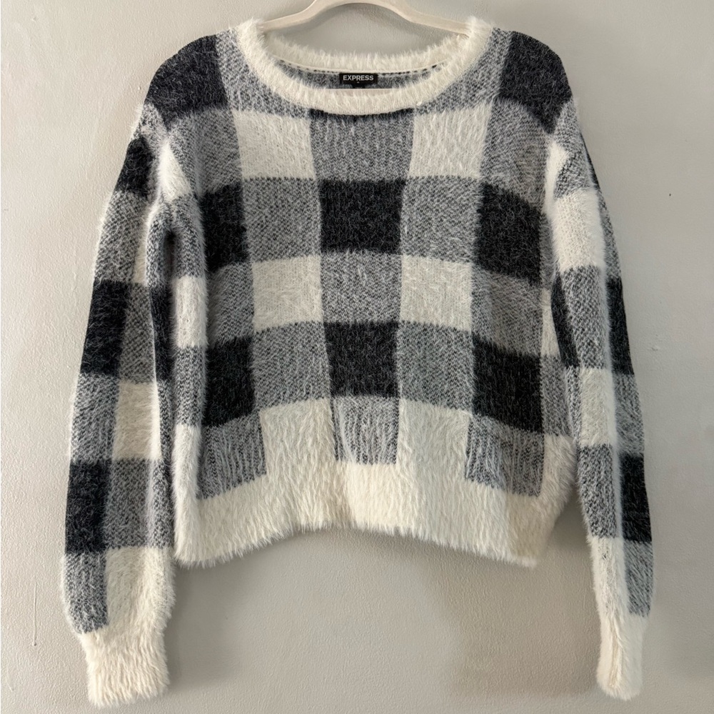 Express Black White Plaid Fuzzy Knit Sweater Cropped Long Sleeve - Size Small
